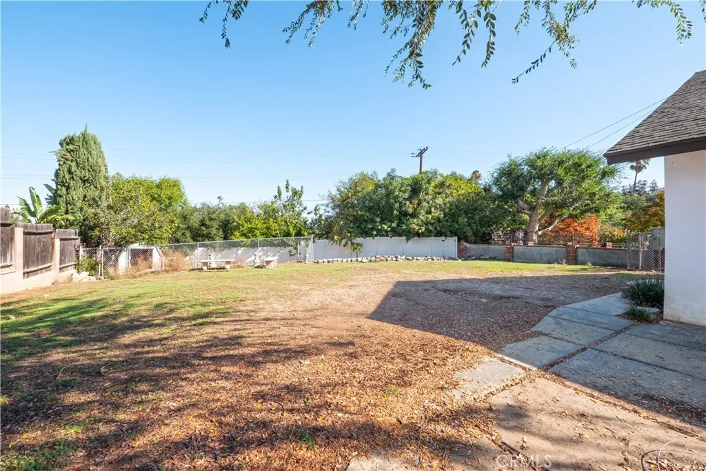 1911 Pine Crest Drive, Corona, California 92882 home-pic-33