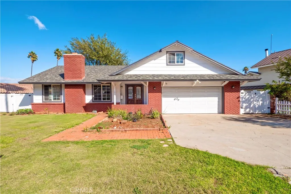 1911 Pine Crest Drive, Corona, California 92882 home-pic-0