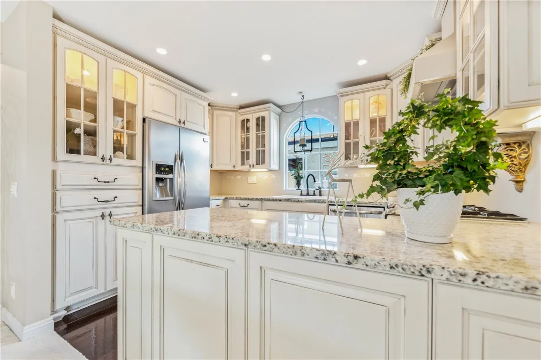 18576 Vallarta, Huntington Beach, California 92646 home-pic-11
