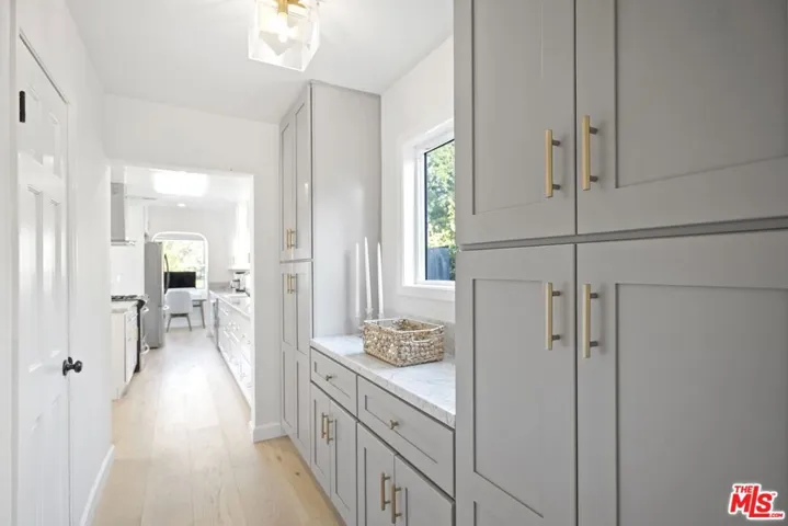 11700 Huston Street, Valley Village, California 91607
