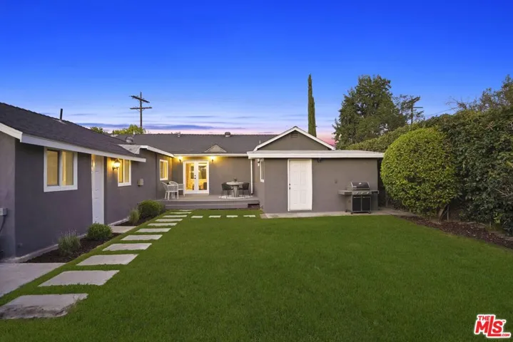 11700 Huston Street, Valley Village, California 91607