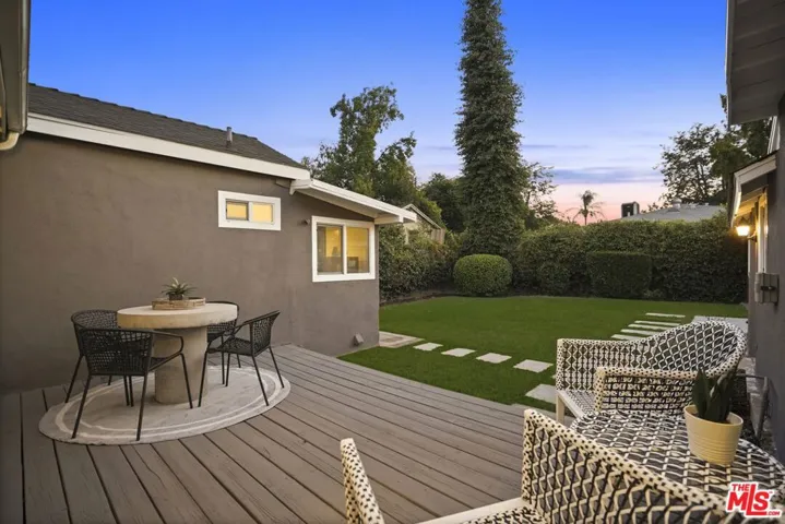 11700 Huston Street, Valley Village, California 91607