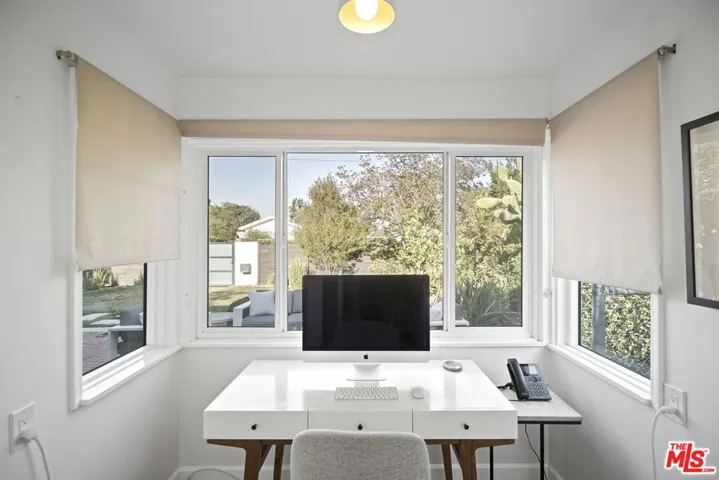 11700 Huston Street, Valley Village, California 91607