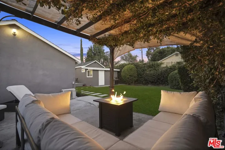 11700 Huston Street, Valley Village, California 91607