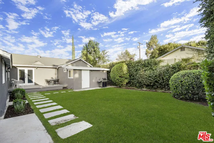 11700 Huston Street, Valley Village, California 91607