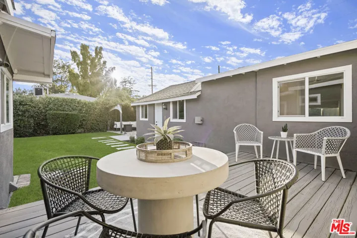 11700 Huston Street, Valley Village, California 91607