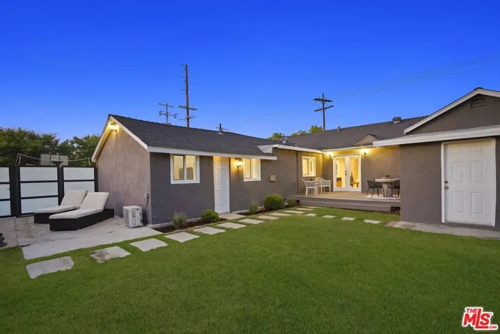 11700 Huston Street, Valley Village, California 91607