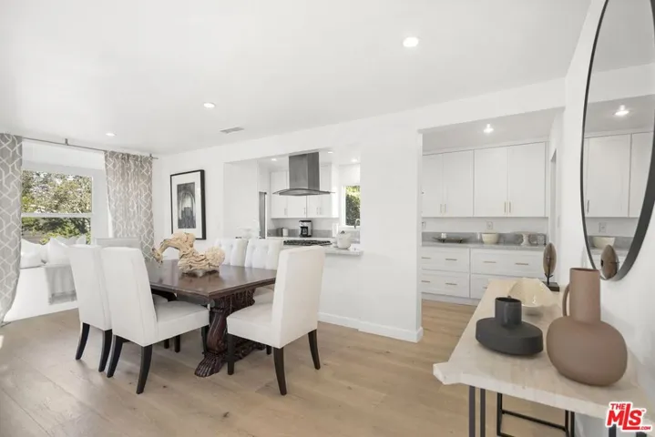 11700 Huston Street, Valley Village, California 91607