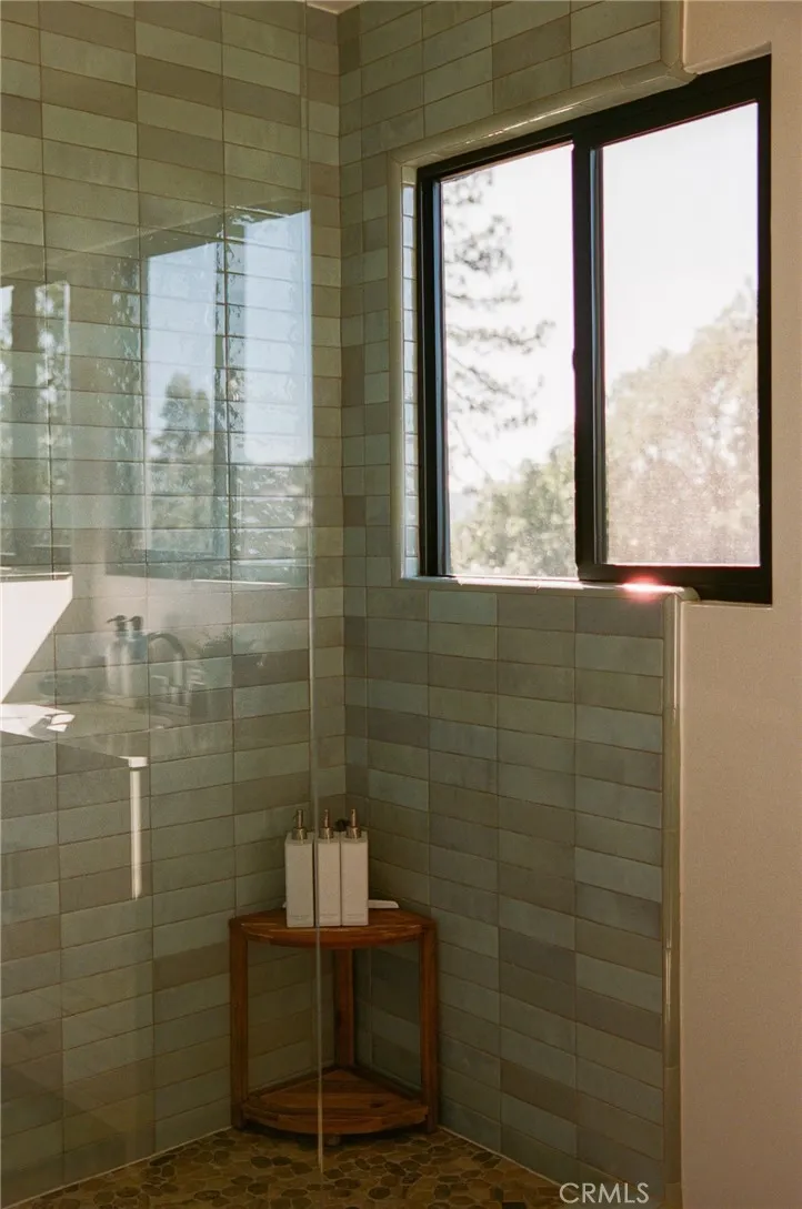 481 Heliotrope Drive, Lake Arrowhead, California 92352 home-pic-49