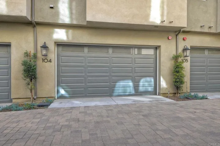 2 Car Garage