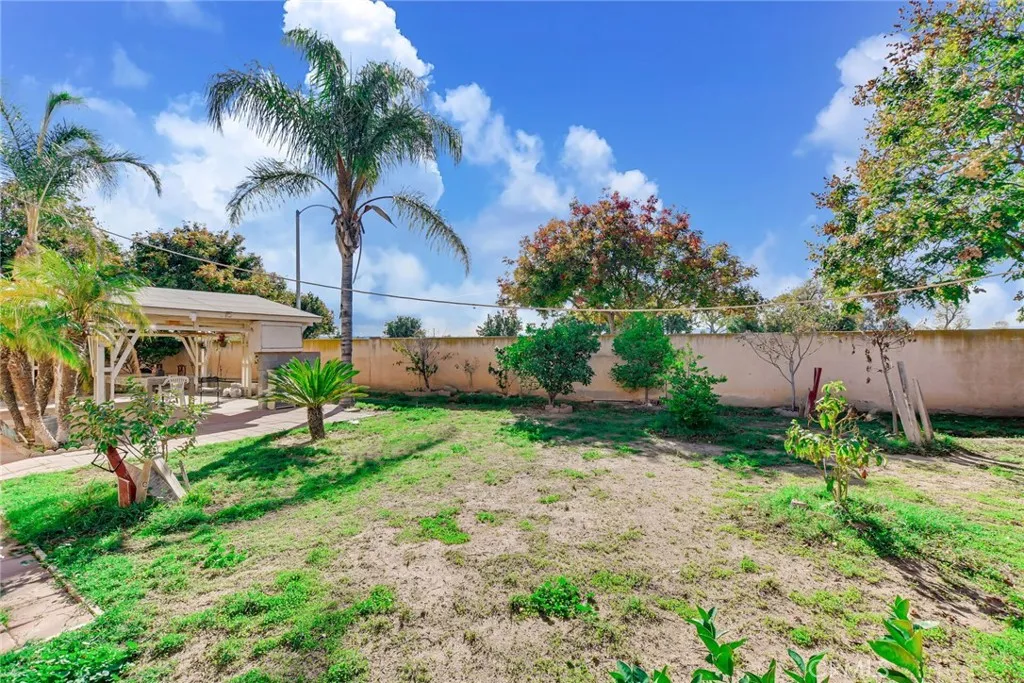 5244 Holstein, Jurupa Valley, California 92509 home-pic-41