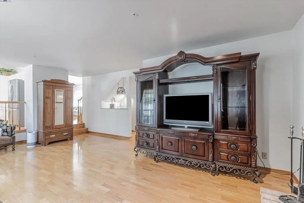 4803 Andrea Ct, Livermore, California 94550 home-pic-9