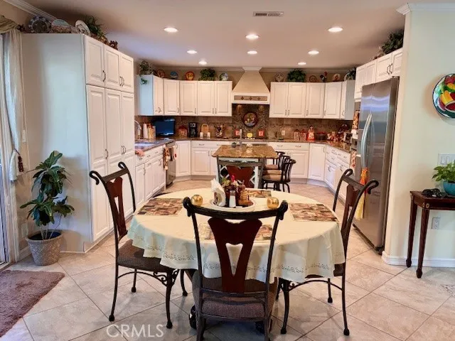 1346 S South Hills Drive, West Covina, California 91791 home-pic-6