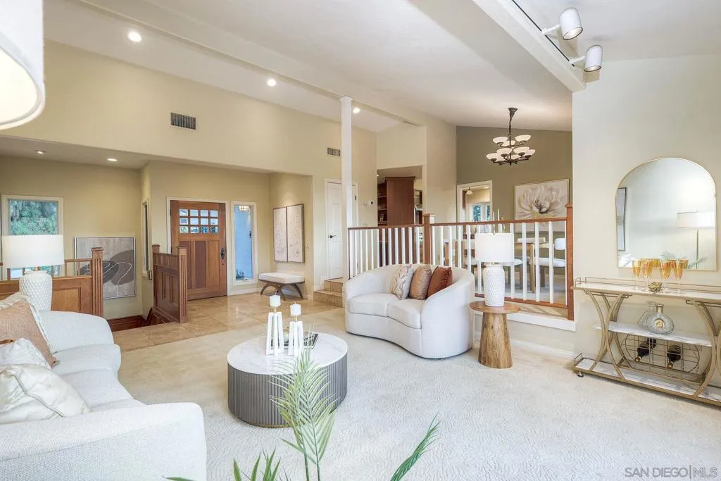 14036 Tierra Bonita Road, Poway, California 92064 home-pic-5