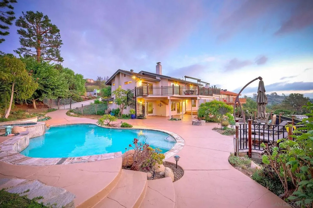 14036 Tierra Bonita Road, Poway, California 92064 home-pic-18