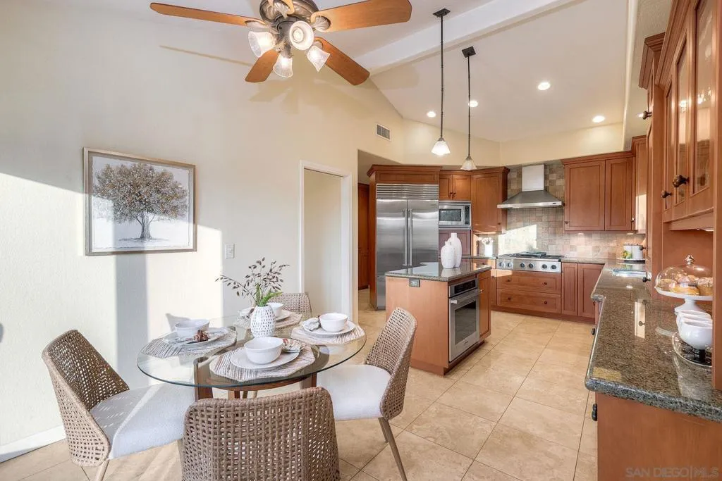 14036 Tierra Bonita Road, Poway, California 92064 home-pic-8