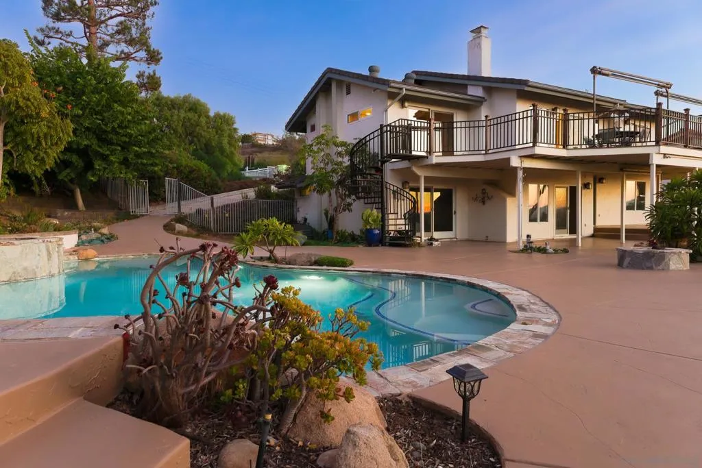 14036 Tierra Bonita Road, Poway, California 92064 home-pic-43