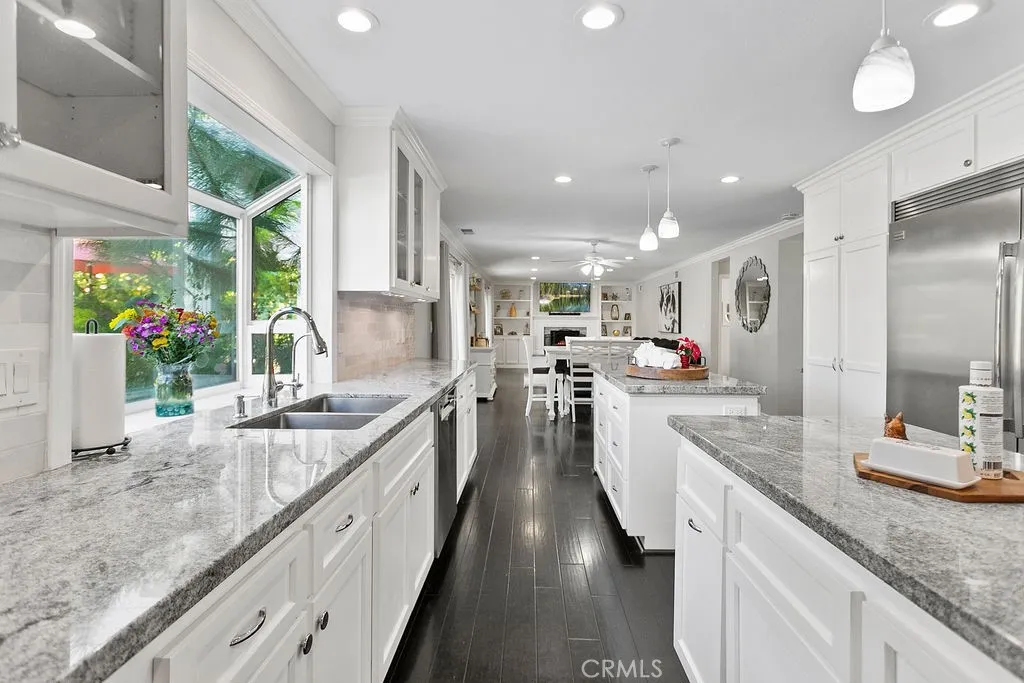 1761 N Silverwood, Orange, California 92865 home-pic-10