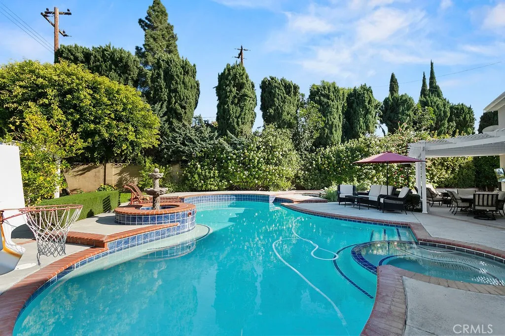 1761 N Silverwood, Orange, California 92865 home-pic-27