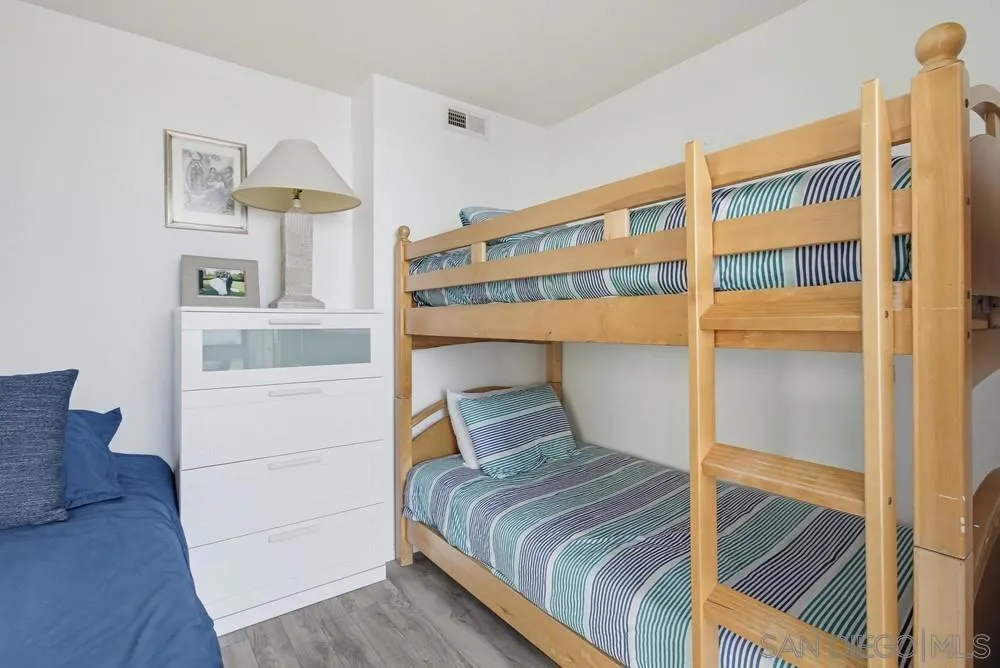 1820 Avenida Del Mundo 108, Coronado, California 92118 home-pic-21