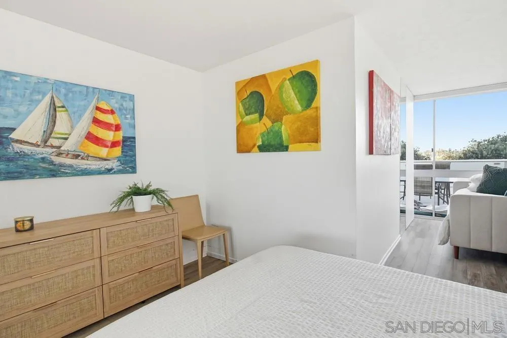 1820 Avenida Del Mundo 108, Coronado, California 92118 home-pic-25
