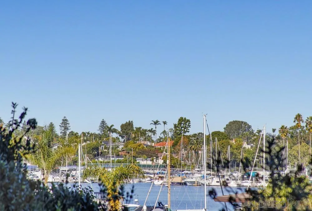 1820 Avenida Del Mundo 108, Coronado, California 92118 home-pic-43