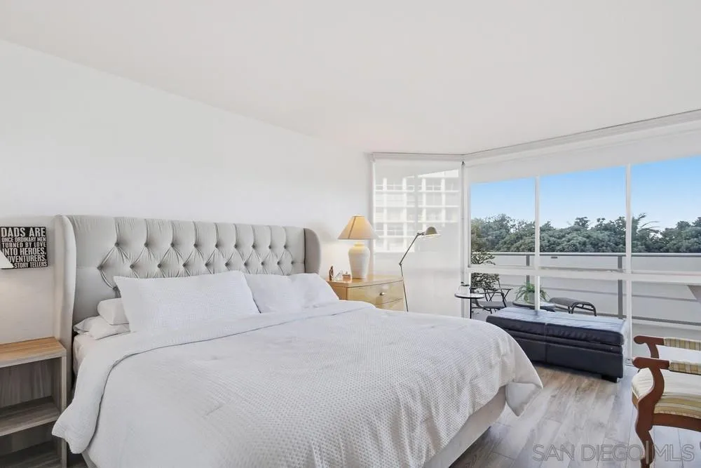 1820 Avenida Del Mundo 108, Coronado, California 92118 home-pic-34