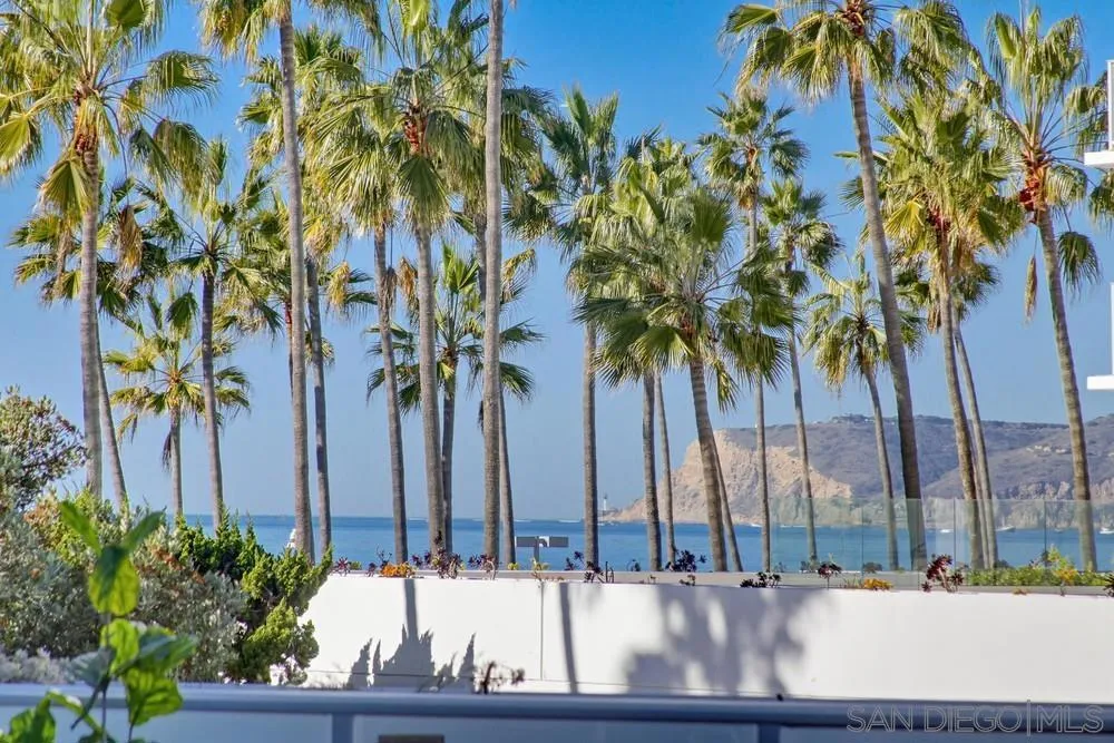 1820 Avenida Del Mundo 108, Coronado, California 92118 home-pic-46