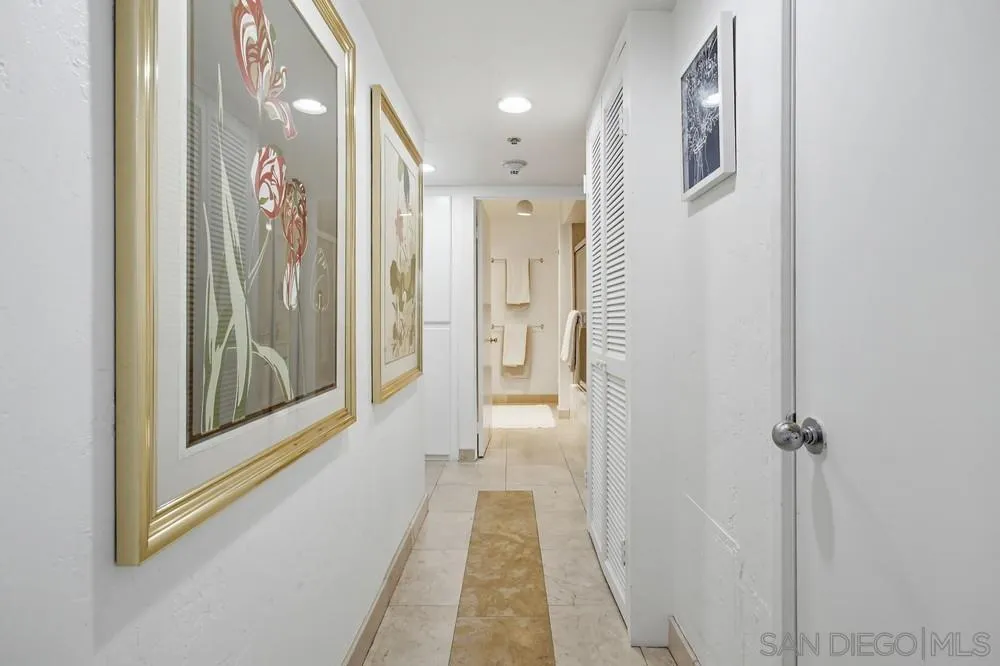 1820 Avenida Del Mundo 108, Coronado, California 92118 home-pic-38