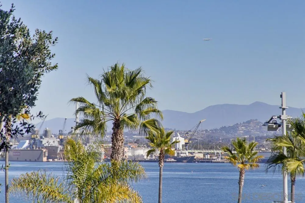 1820 Avenida Del Mundo 108, Coronado, California 92118 home-pic-44