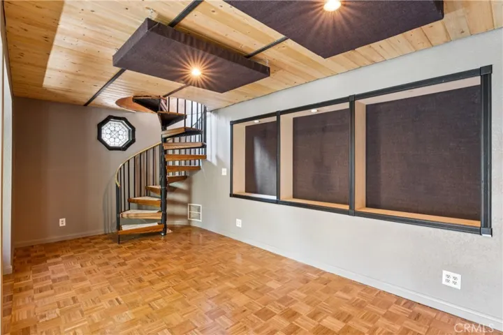 337 Wylerhorn, Crestline, California 92325