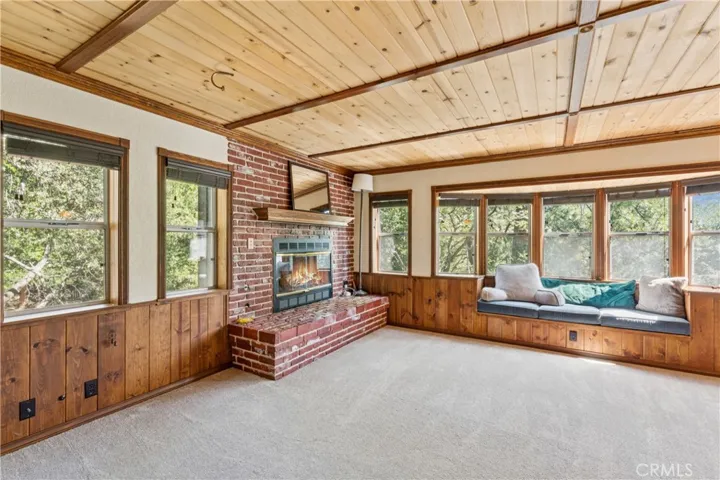 337 Wylerhorn, Crestline, California 92325
