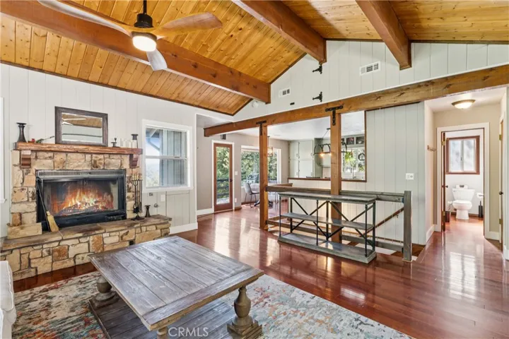 337 Wylerhorn, Crestline, California 92325
