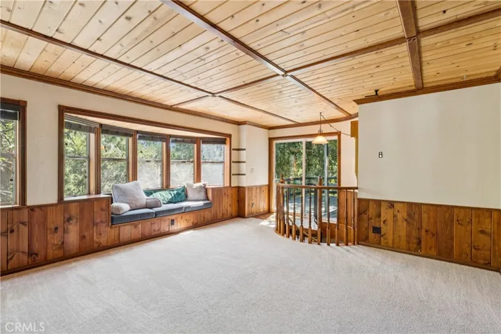 337 Wylerhorn, Crestline, California 92325