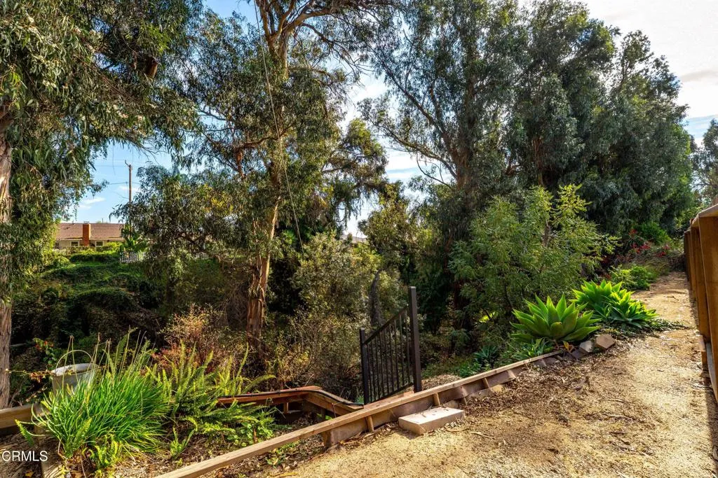 7092 Harmon Drive, Ventura, California 93003 home-pic-26
