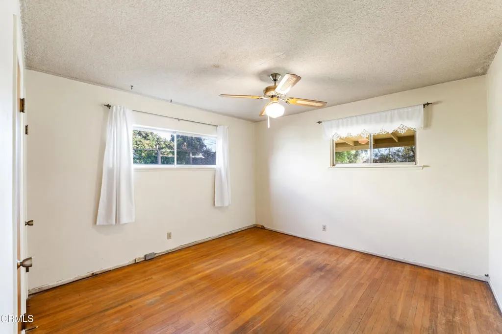 7092 Harmon Drive, Ventura, California 93003 home-pic-16