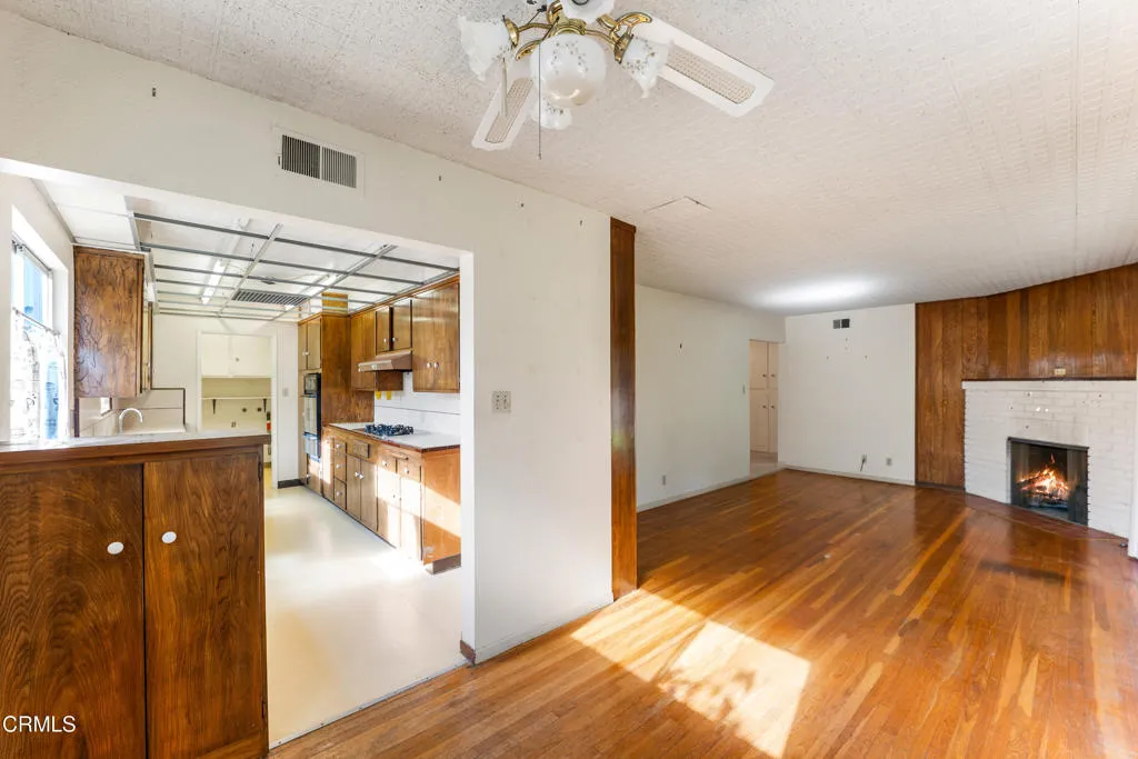 7092 Harmon Drive, Ventura, California 93003 home-pic-6