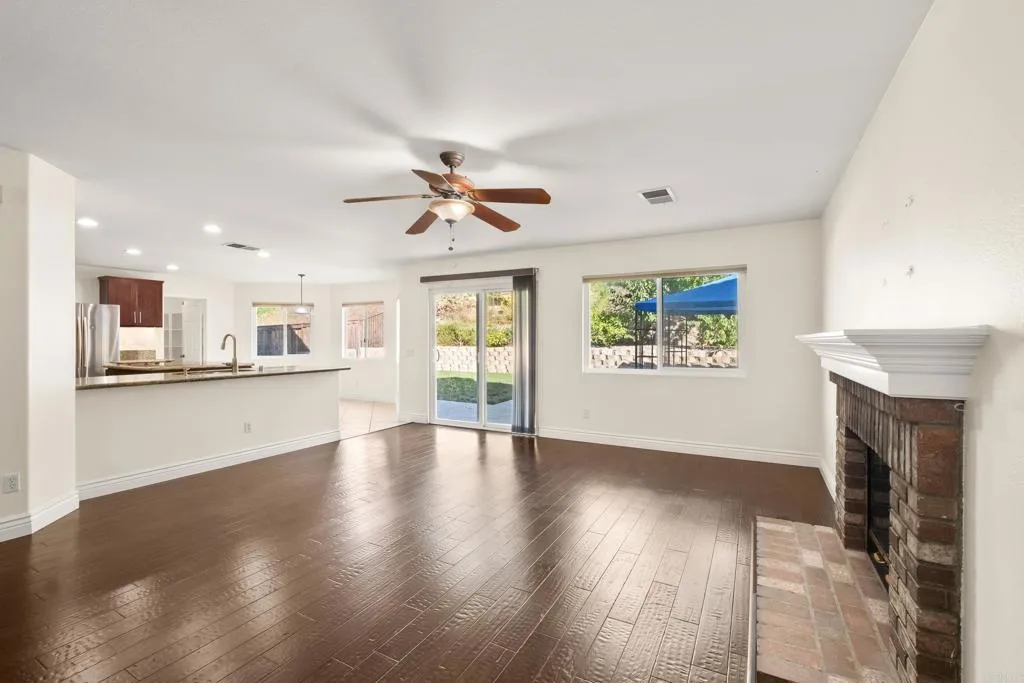 343 La Purisma Way, Oceanside, California 92057 home-pic-13