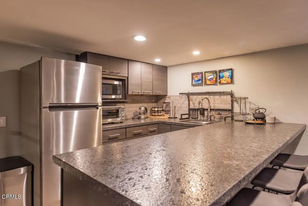 358 Sunset Court, Oak View, California 93022 home-pic-22