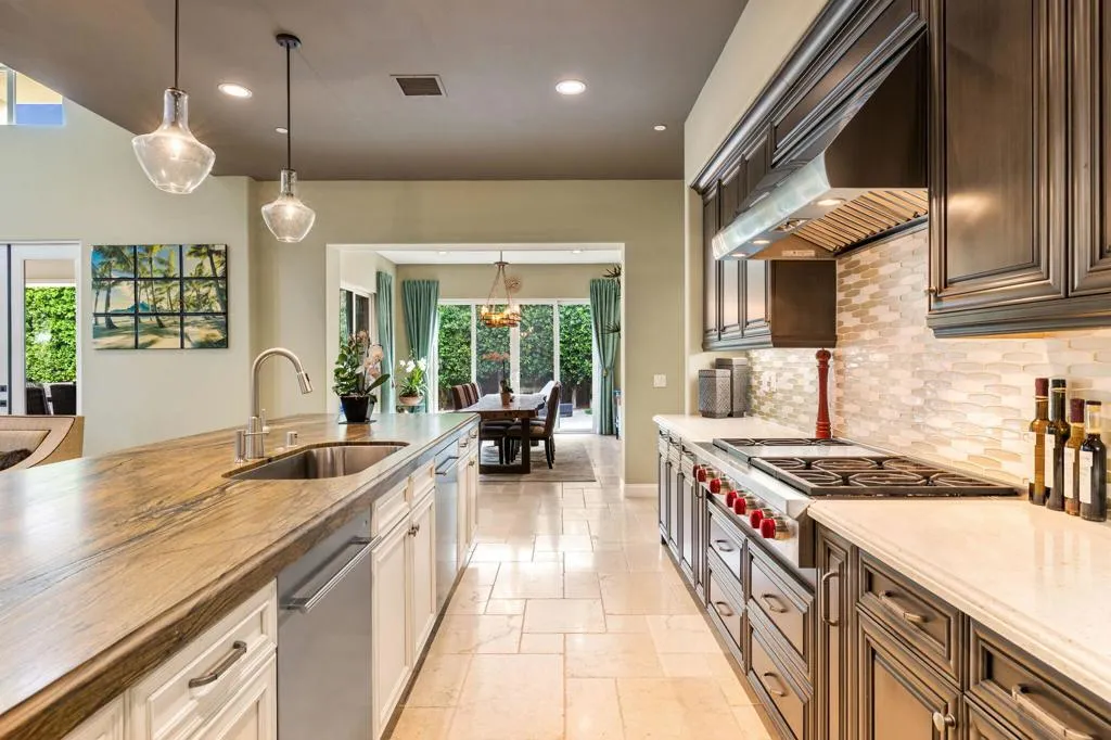 17 Emerald Court, Rancho Mirage, California 92270 home-pic-28