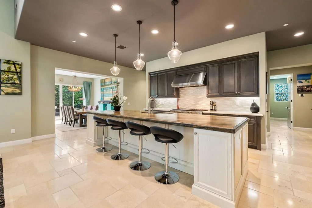 17 Emerald Court, Rancho Mirage, California 92270 home-pic-4