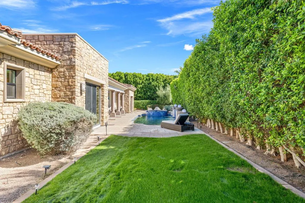 17 Emerald Court, Rancho Mirage, California 92270 home-pic-64