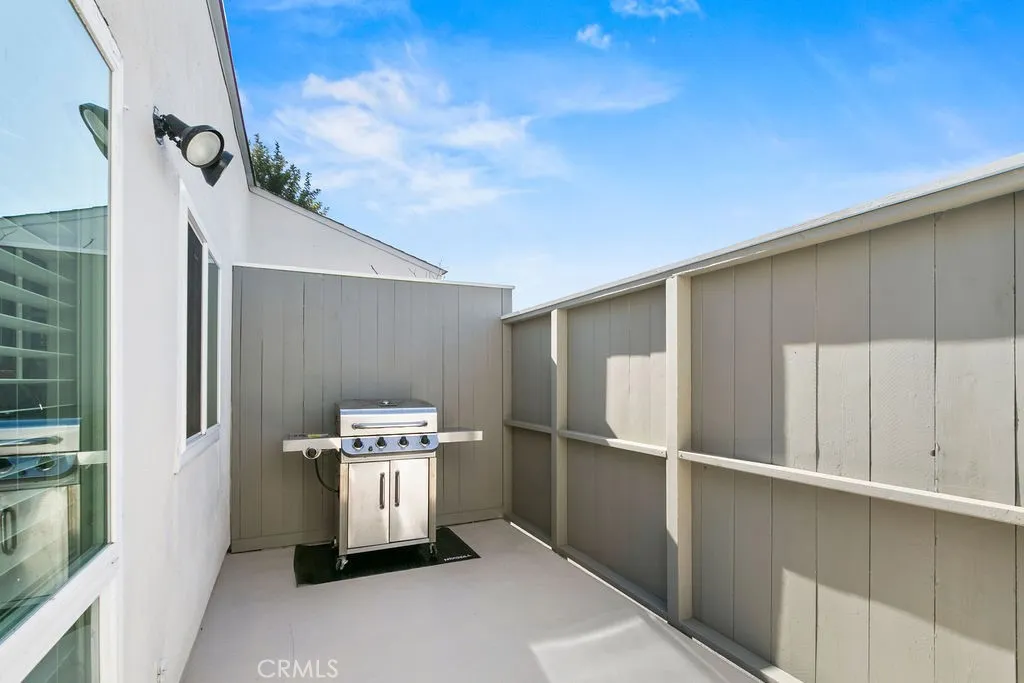 2961 S Fairview, Santa Ana, California 92704 home-pic-10