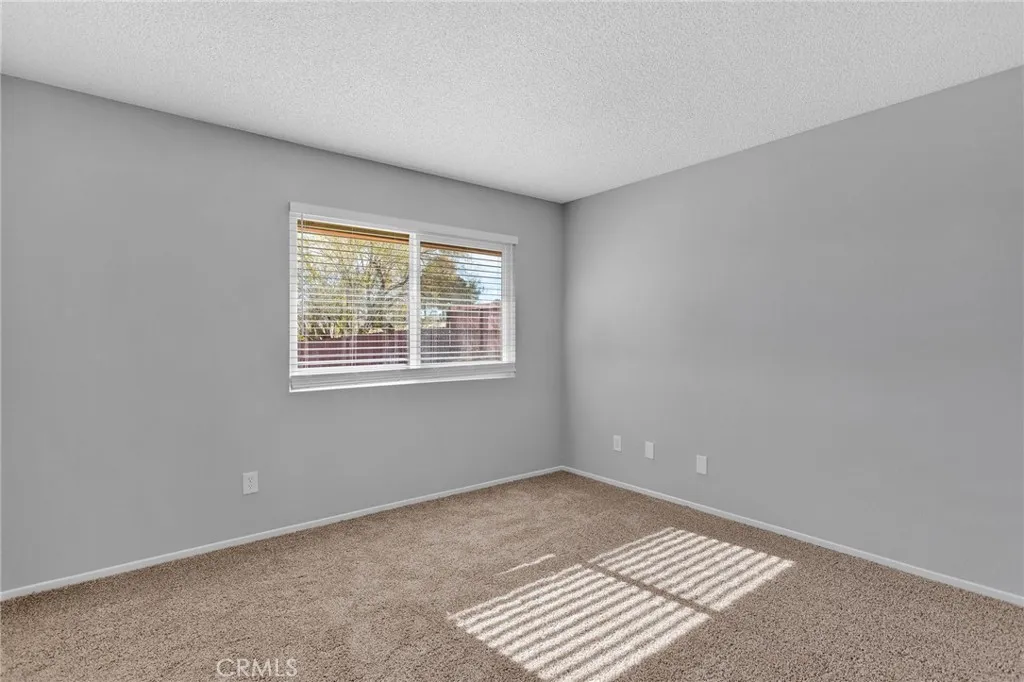 12710 Santa Anita, Victorville, California 92395 home-pic-18
