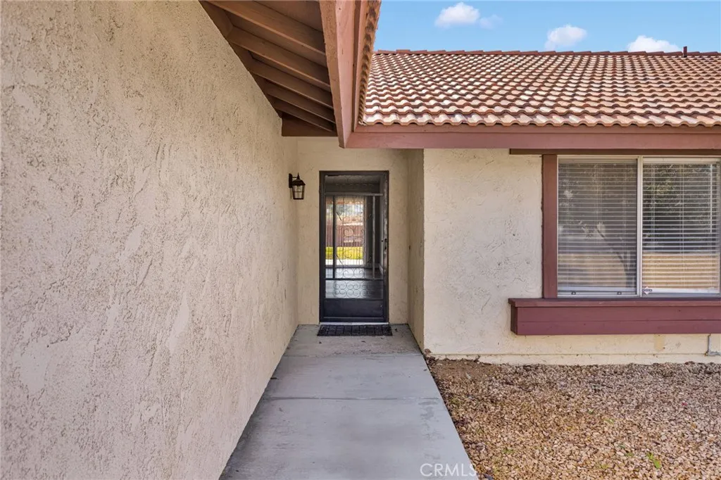 12710 Santa Anita, Victorville, California 92395 home-pic-26