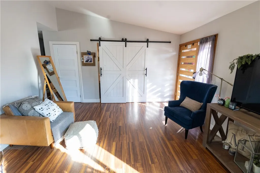 846 Linden Street, Ontario, California 91762 home-pic-7