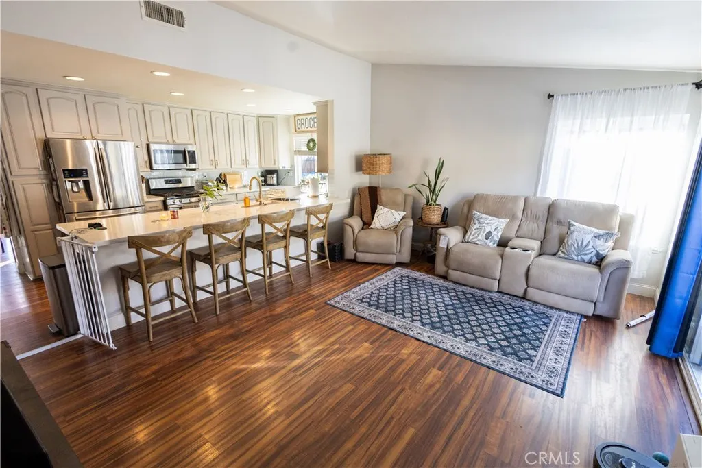 846 Linden Street, Ontario, California 91762 home-pic-18