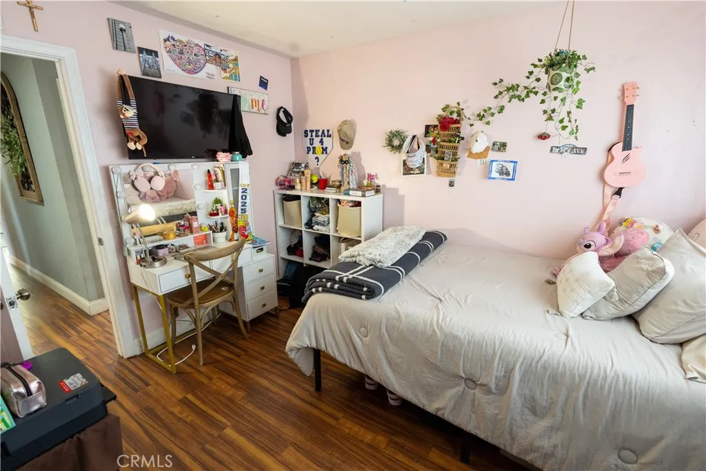 846 Linden Street, Ontario, California 91762 home-pic-30