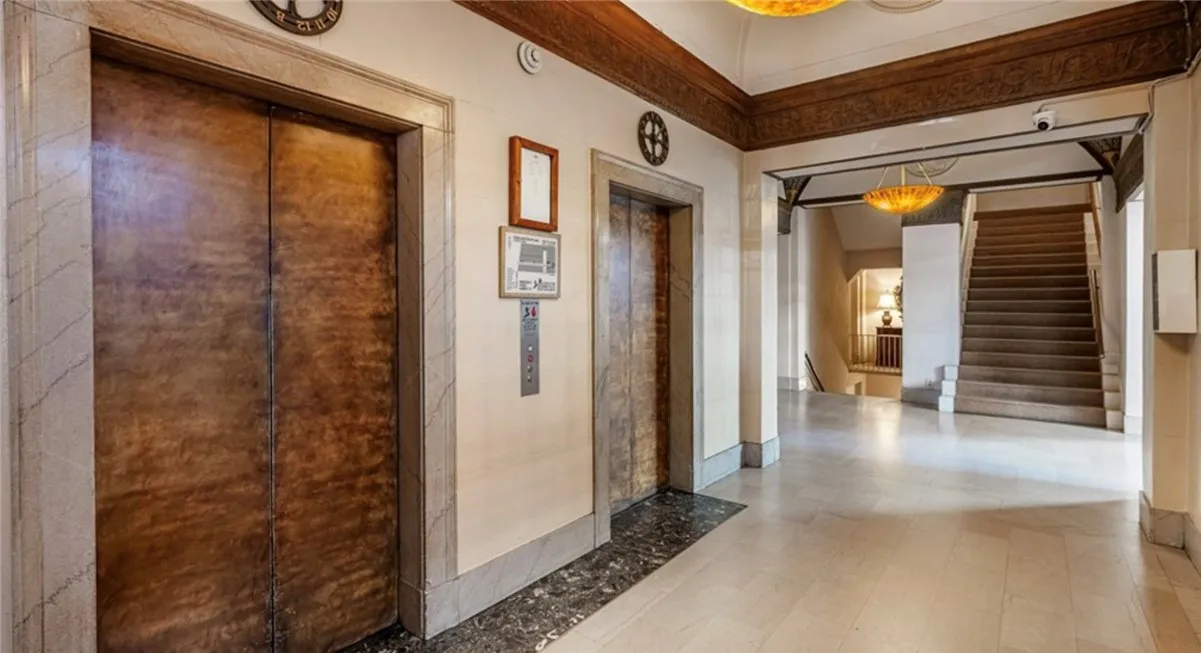 455 E Ocean, Long Beach, California 90802 home-pic-4