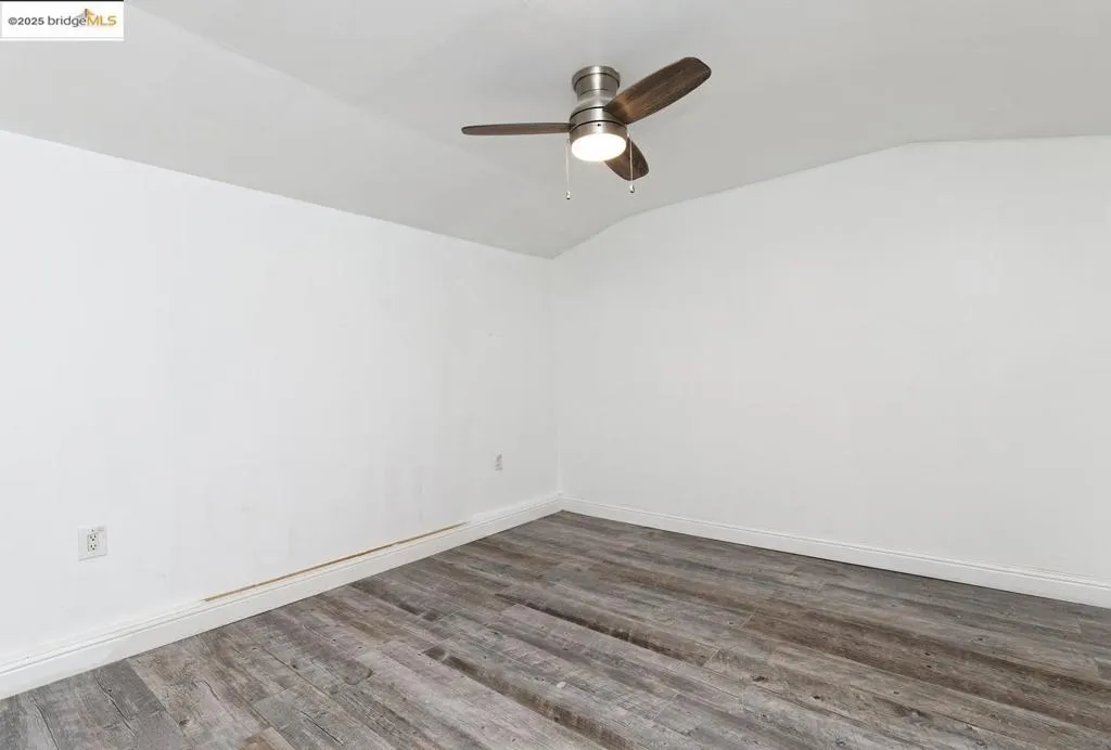 4251 Porter St, Oakland, California 94619 home-pic-18